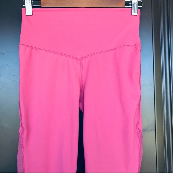 FABLETICS High Waisted Barbiecore Pink Floral Mesh Leggings Yoga Stretch Small - Picture 5 of 14